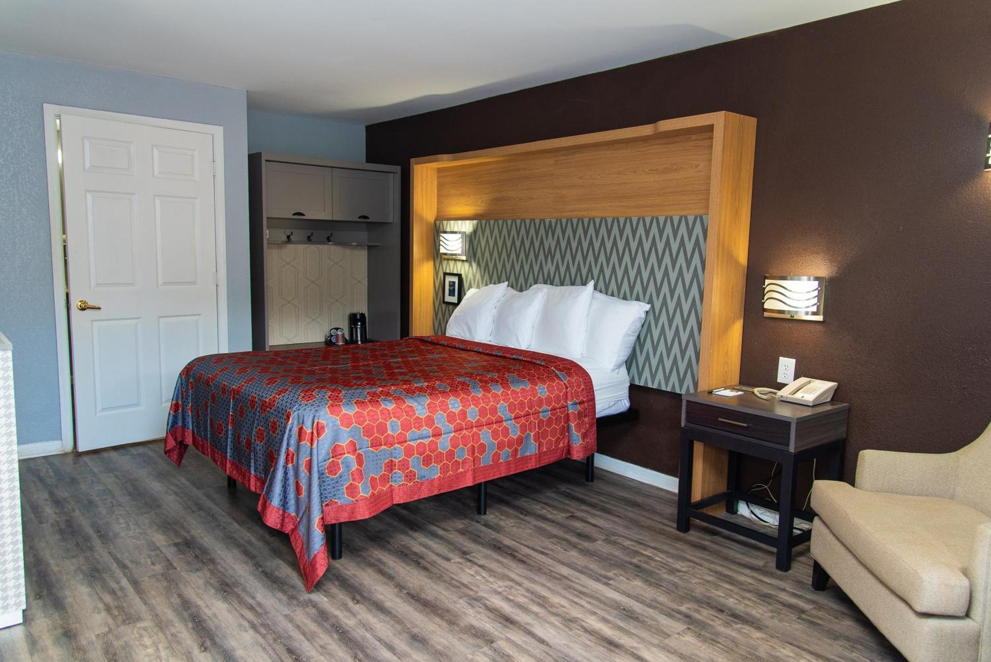 Columbus Inn And Suites Zewnętrze zdjęcie