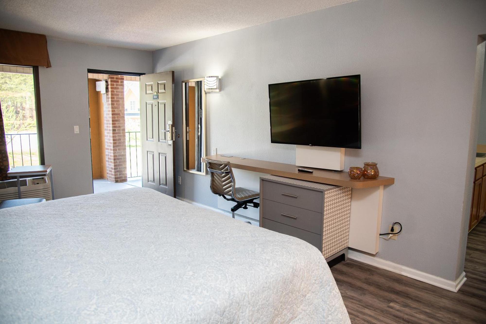 Columbus Inn And Suites Zewnętrze zdjęcie
